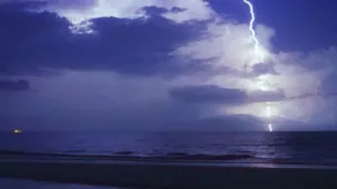 lightning safety tips